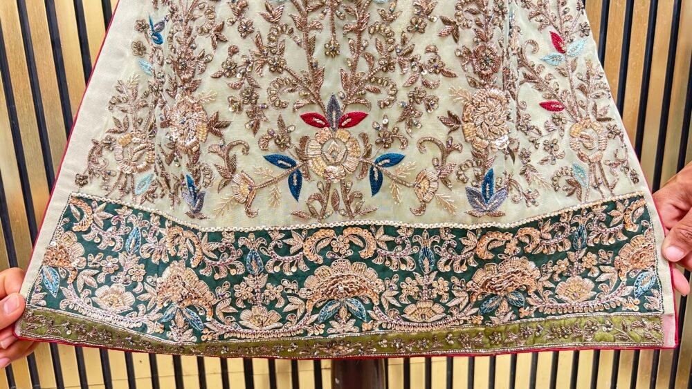 Royal Charm Suit - Image 3