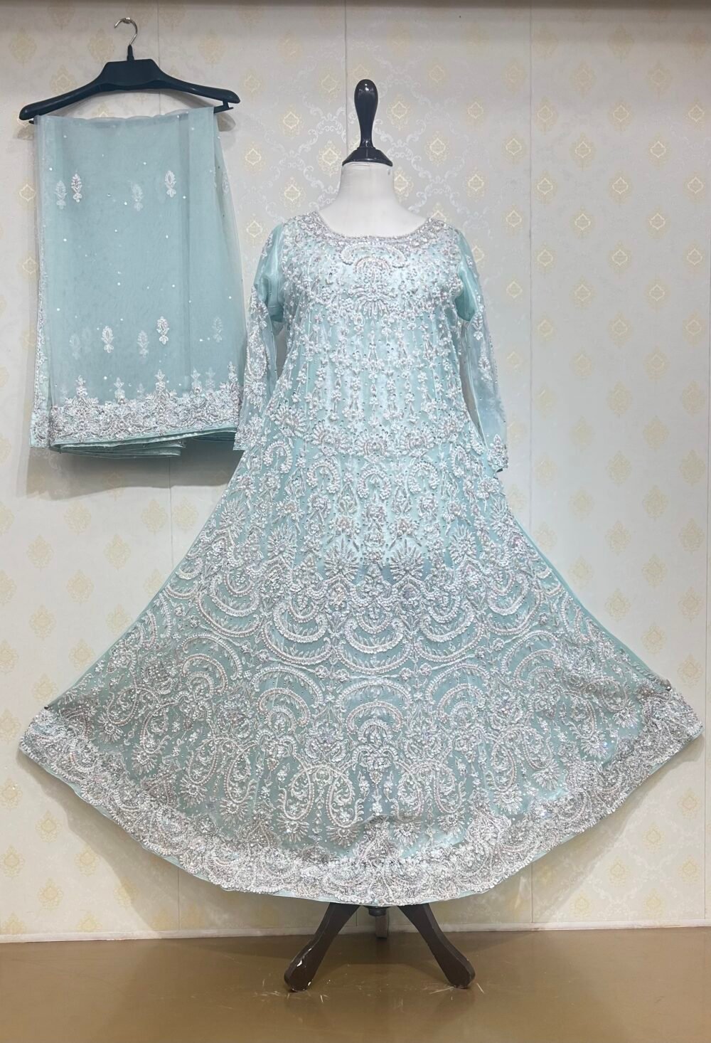 Regal Charm Maxi