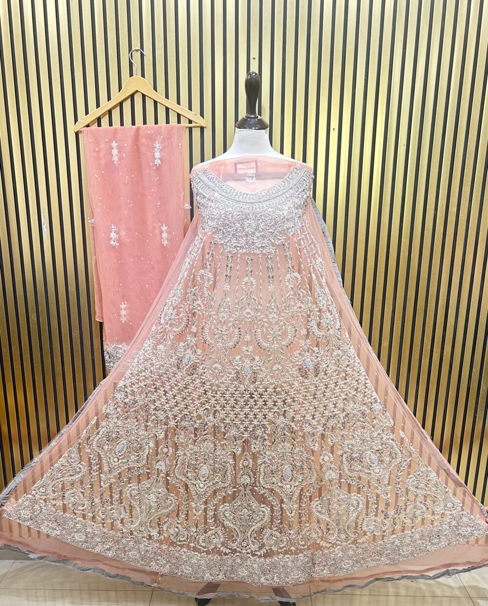 Majesty Maxi